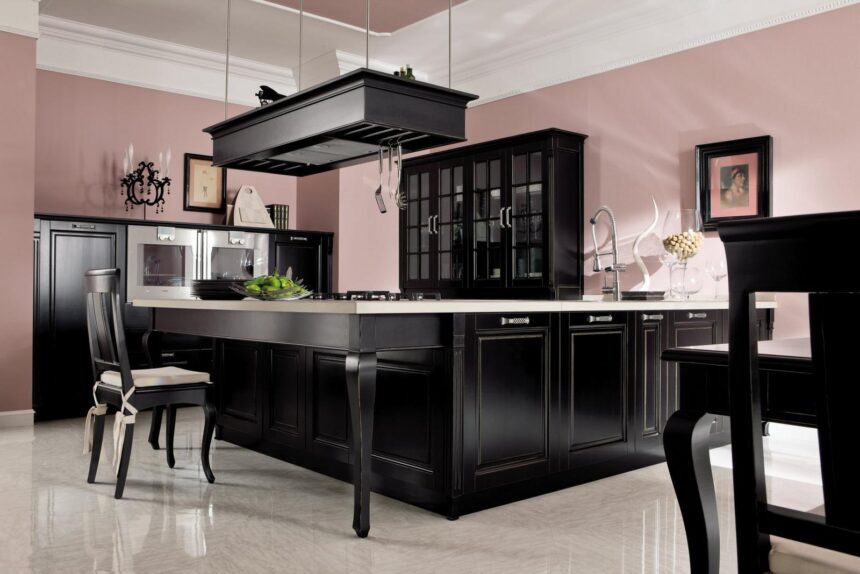 Queen кухня, Old Line